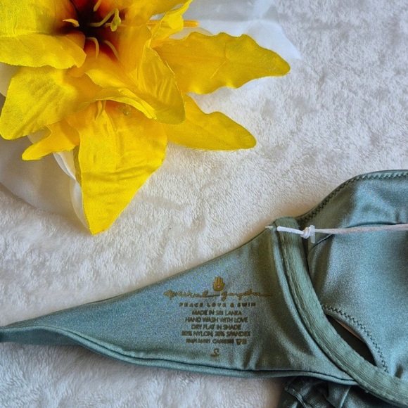 SPIRITUAL GANGSTER Women's bikini Islander Top Color SAG Size SMALL. - Picture 5 of 5